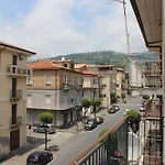 Sapri Oda ve Kahvaltı 4*