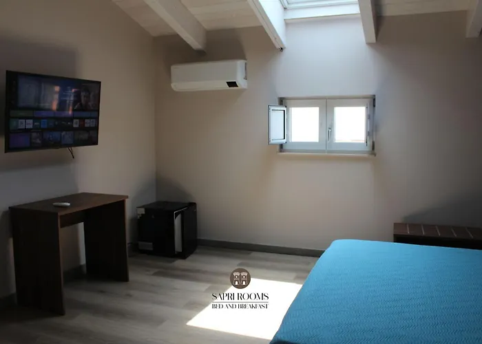 Sapri לינה וארוחת בוקר